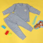 ⁦بجامة (قطعتين) للأطفال لون ازرق⁩ - الصورة ⁦7⁩