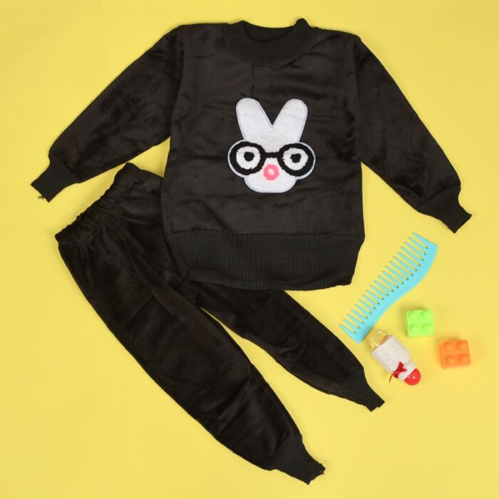 103378206_67de1220e049d بجامة (قطعتين) للأطفال لون أسود - الصورة 1
