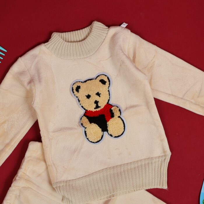 ⁦بجامة بتصميم رسوم الدب (قطعتين) للأطفال لون بيج⁩ - الصورة ⁦4⁩