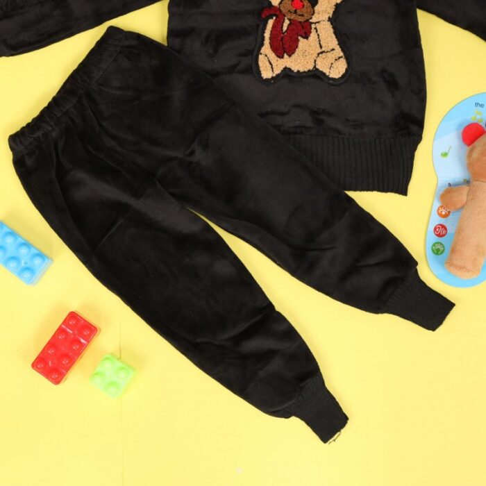 ⁦بجامة بتصميم رسوم الدب (قطعتين) للأطفال لون اسود⁩ - الصورة ⁦3⁩