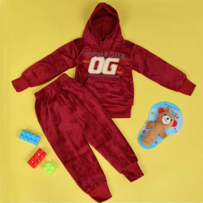 103378238_67de1266ede36 بجامة بأكمام طويلة وطاقية (قطعتين) للأطفال لون خمري وكحلي - الصورة 1