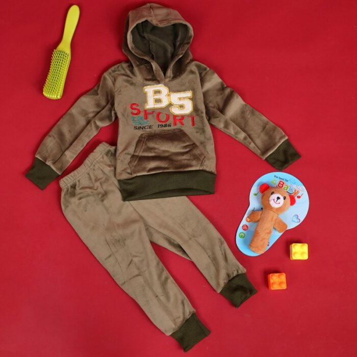 103378240_67de126d1c5a5 بجامة (قطعتين) للأطفال لون زيتي - الصورة 1