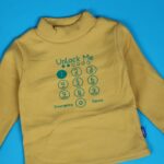 ⁦بلوزة بأكمام طويلة للأطفال لون اصفر⁩ - الصورة ⁦3⁩