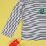 ⁦بلوزة بأكمام طويلة للأطفال لون ابيض واسود⁩ - الصورة ⁦3⁩