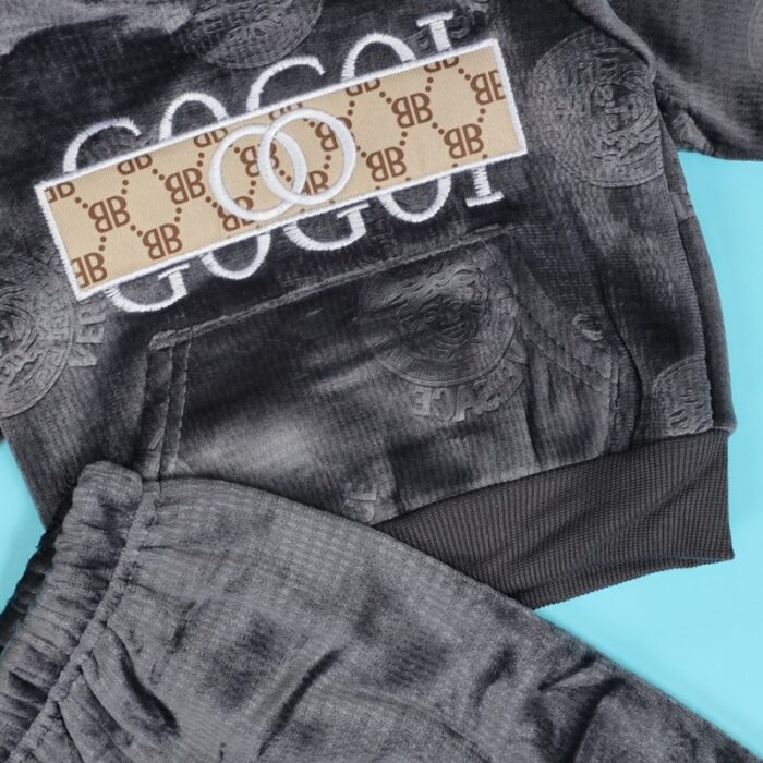 ⁦بجامة بطاقية (قطعتين) للأطفال لون رمادي⁩ - الصورة ⁦4⁩