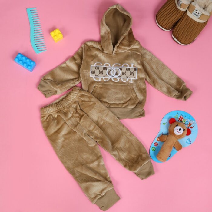 103378268_67de12bca0934 بجامة بطاقية (قطعتين) للأطفال لون بيج - الصورة 1