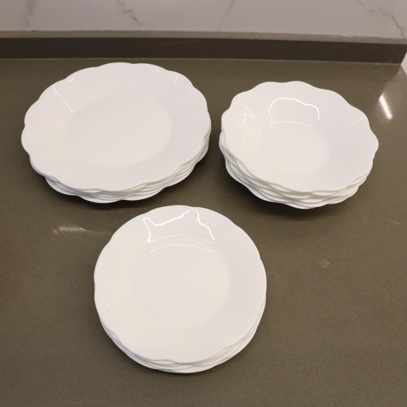 ⁦طقم صحون 18 قطعة لون ابيض⁩ - الصورة ⁦1⁩
