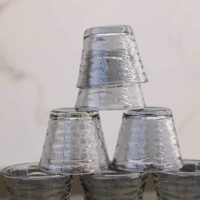 ⁦طقم فنجان قهوة سادة زجاج موشح رمادي 12 قطعة⁩ - الصورة ⁦4⁩