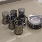 ⁦طقم كاسات زجاج شاي مع صحون 6 قطع لون سكني⁩ - الصورة ⁦10⁩