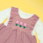 ⁦فستان للأطفال لون زهري⁩ - الصورة ⁦3⁩