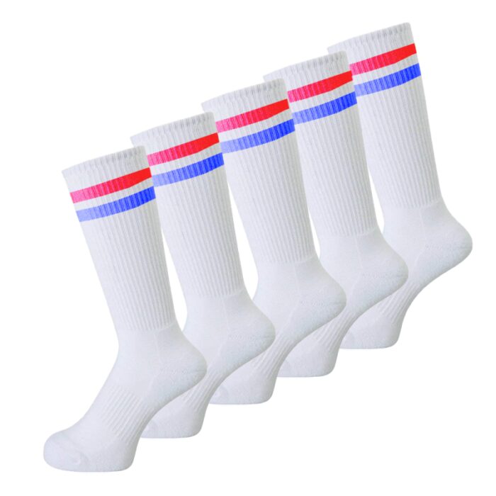 103378435_67de13f665b97 5 أزواج جرابات طويلة للشباب - الصورة 1