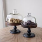 ⁦مضيفة خشب مع ستاند وغطاء زجاجي قطر داخلي 19 خارجي 20 طول 13 سم⁩ - الصورة ⁦2⁩