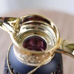 تيرموس ذهبي مزخرف اسود سعة لتر