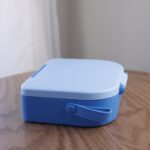 لانش بوكس لون ازرق ارتفاع 7 طول 22 عرض 18