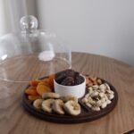 ⁦صينية تقديم من خشب الأكاسيا قطر 26 سم 9 قطر الصحن طول 4⁩ - الصورة ⁦6⁩