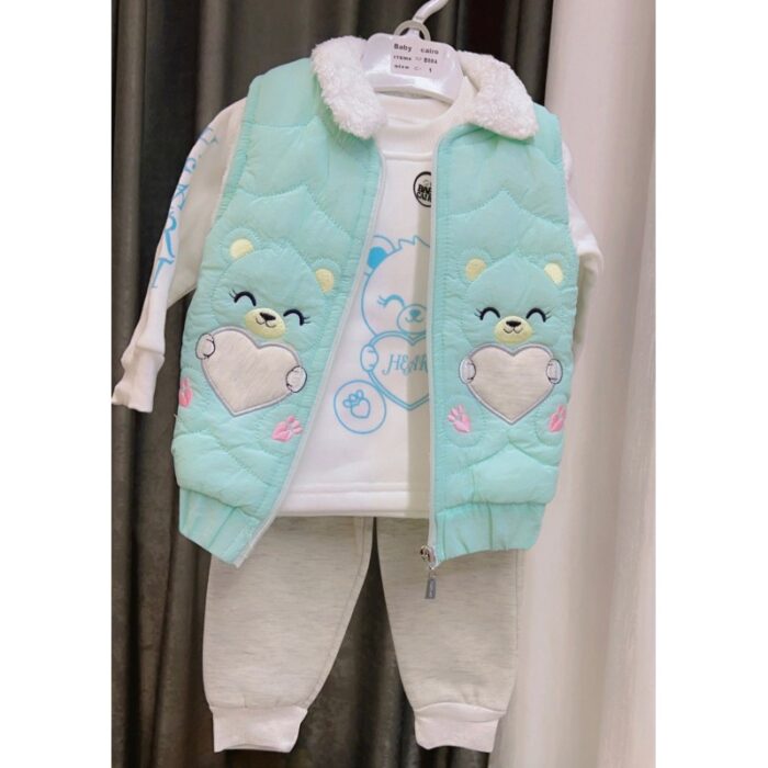 103378534_67de14bae1131 طقم بيبي بناتي شتوي فرو 3 قطع لون فستقي - الصورة 1