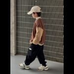 ⁦جاكيت ولادي لون بني وبيج⁩ - الصورة ⁦3⁩