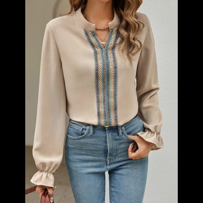 103378633_67de15865c31b تيشيرت بأكمام طويلة للنساء لون بيج - الصورة 1