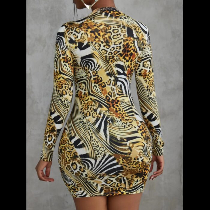 ⁦فستان قصير جلد النمر نسائي⁩ - الصورة ⁦2⁩