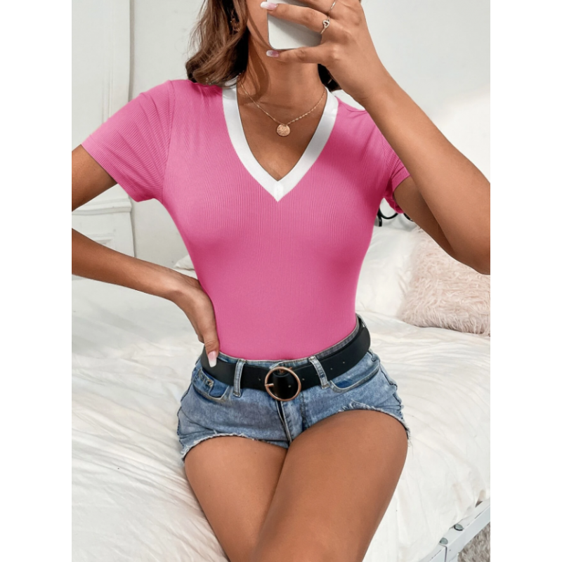 ⁦تيشيرت بأكمام قصيرة وقبة 7 للنساء لون زهري⁩ - الصورة ⁦1⁩