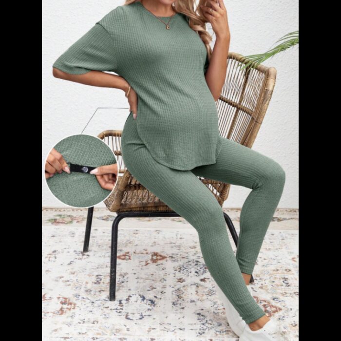 103378683_67de15f73ba99 طقم ستاتي صوف ناعم للحوامل لون زيتي - الصورة 1