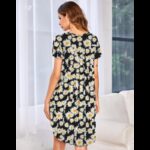 ⁦فستان نسائي قصير برسومات زهور لون كحلي⁩ - الصورة ⁦5⁩