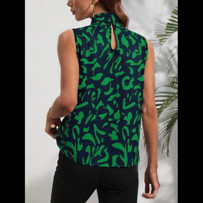 ⁦تيشيرت توب نسائي بلون أخضر وكحلي⁩ - الصورة ⁦2⁩