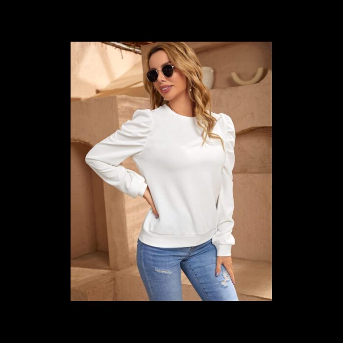 ⁦بلوزة بأكمام طويلة للنساء لون ابيض⁩ - الصورة ⁦2⁩