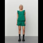 ⁦تيشيرت بأكمام قصيرة للنساء لون اخضر⁩ - الصورة ⁦2⁩