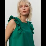 ⁦تيشيرت بأكمام قصيرة للنساء لون اخضر⁩ - الصورة ⁦4⁩