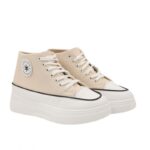 حذاء كاجوال برباط مع كعب للنساء لون بيج