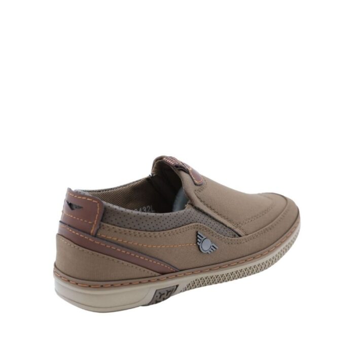 ⁦حذاء كاجوال للشباب لون كاكي ونعل بيج⁩ - الصورة ⁦4⁩