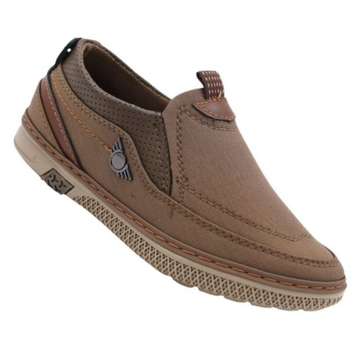 ⁦حذاء كاجوال للأطفال لون بني ونعل بيج⁩ - الصورة ⁦7⁩