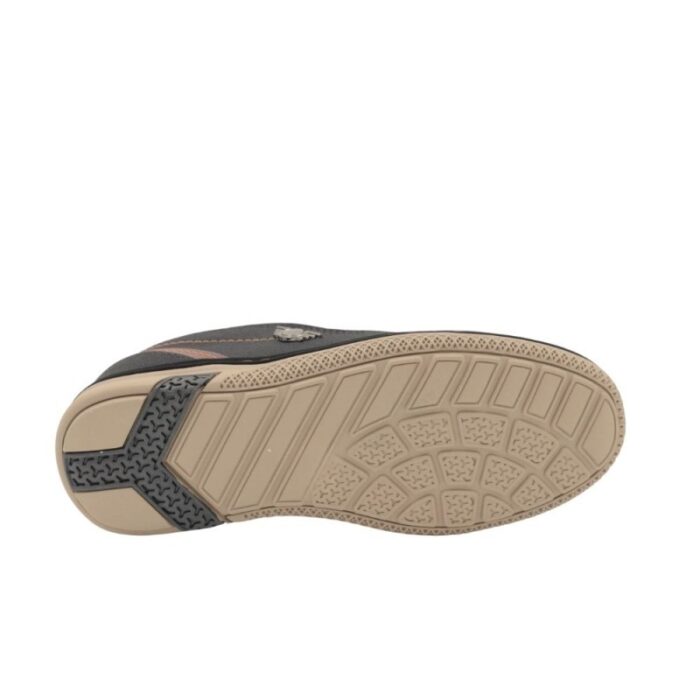 ⁦حذاء كاجوال للأطفال لون أسود ونعل بني⁩ - الصورة ⁦4⁩