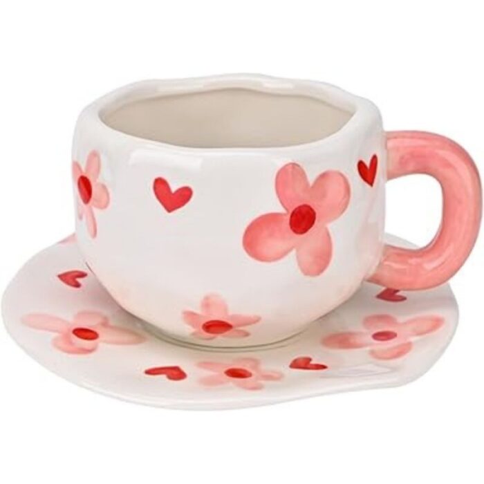 103378936_67de180192b93 فنجان مع صحن لون زهري بتصميم ورود وقلوب - الصورة 1