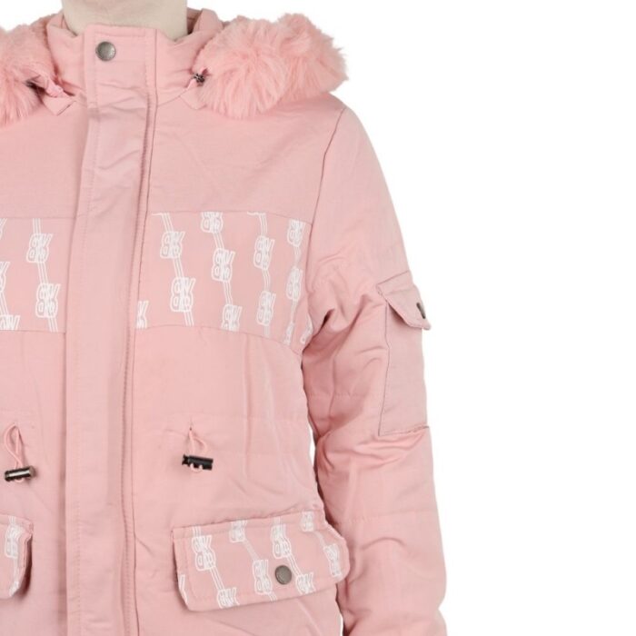 ⁦سترة بناتية مبطنة مع طاقية لون زهري فاتح⁩ - الصورة ⁦4⁩