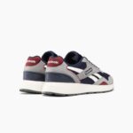 ⁦Reebok Mens' GL1100 Shoes - حذاء ريبوك جي ال 1100 للرجال لون كحلي ورمادي⁩ - الصورة ⁦3⁩