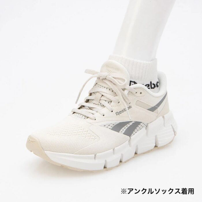 ⁦Reebok Womens' Zig Dynamica 5 Shoes - حذاء ريبوك زيج دايناميكا 5 للنساء لون طحيني وبرتقالي⁩ - الصورة ⁦14⁩