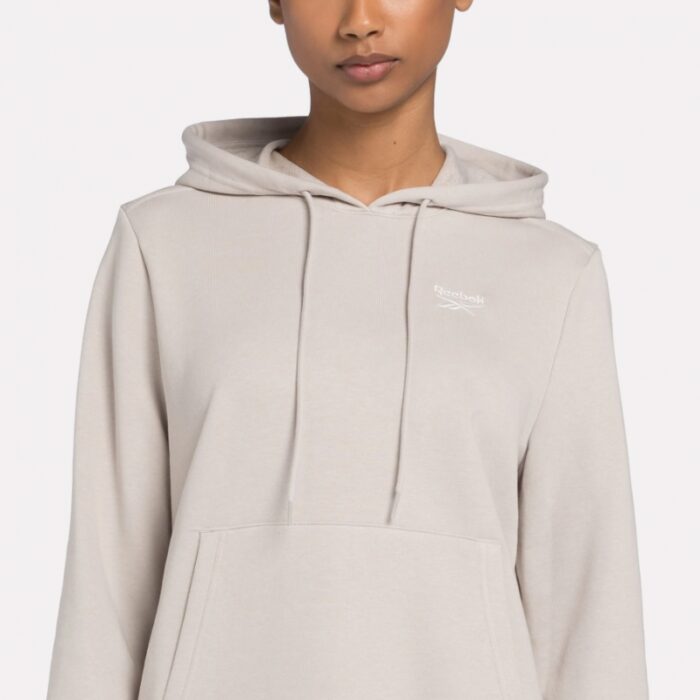 ⁦Reebok Women's Identity Small Logo Hoodie⁩ - الصورة ⁦4⁩