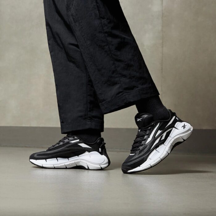 ⁦Reebok Womens' Zig Kinetica 2.5 Shoes⁩ - الصورة ⁦2⁩