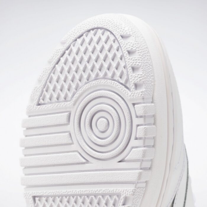 ⁦Reebok Women's Club C Extra Shoes⁩ - الصورة ⁦8⁩