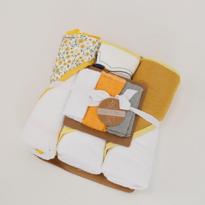 103379300_67de1b76efb74 طقم استحمام أطفال 6 قطع لون أبيض و أصفر - الصورة 1