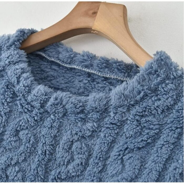 ⁦بجامة فرو للنساء لون أزرق⁩ - الصورة ⁦3⁩