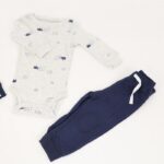 ⁦طقم للأطفال 3 قطع لون أزرق فاتح و كحلي⁩ - الصورة ⁦8⁩