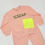 ⁦بجامة للأطفال قطعتين لون مشمشي وفسفوري⁩ - الصورة ⁦5⁩