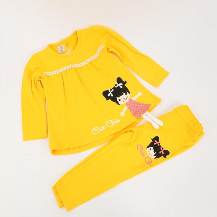 103379367_67de1c039e679 طقم قطعتين للأطفال لون أصفر - الصورة 1