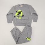 ⁦طقم للأطفال قطعتين لون سكني فاتح⁩ - الصورة ⁦3⁩