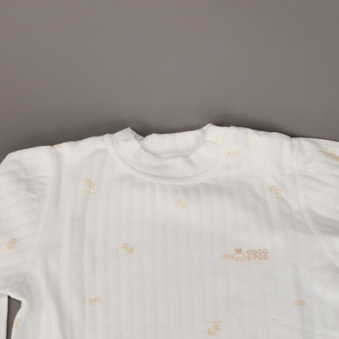 103379391_67de1c468bc2e طقم للأطفال قطعتين لون أبيض - الصورة 1