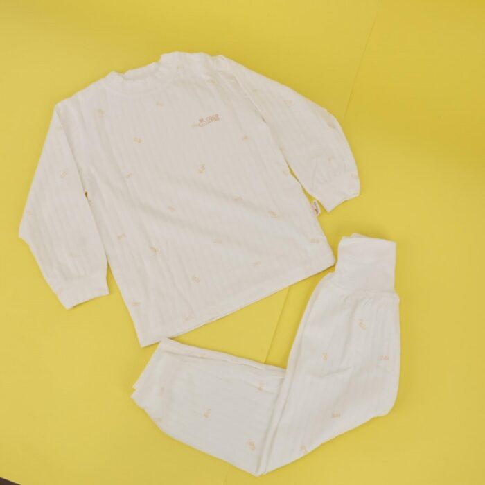 ⁦طقم للأطفال قطعتين لون أبيض⁩ - الصورة ⁦2⁩