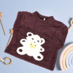 بلوزة صوف للأطفال لون بنفسجي بتصميم دب